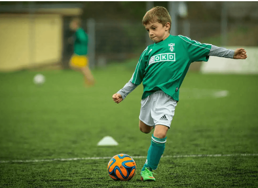 Football Skills for Beginners: Essential Techniques to Master First
